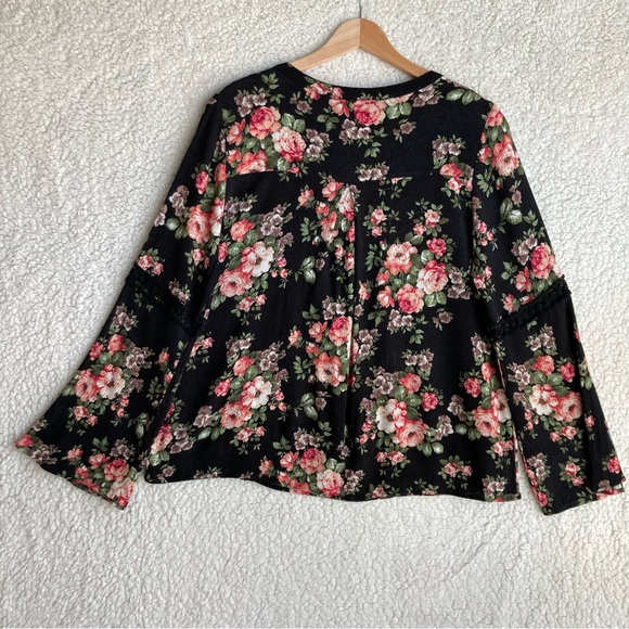 Altar'd State Women's long sleeve black floral boho blouse, Sz L - Picture 14 of 17